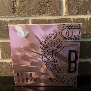 Bobbi Brown Gift Box Spring 2025